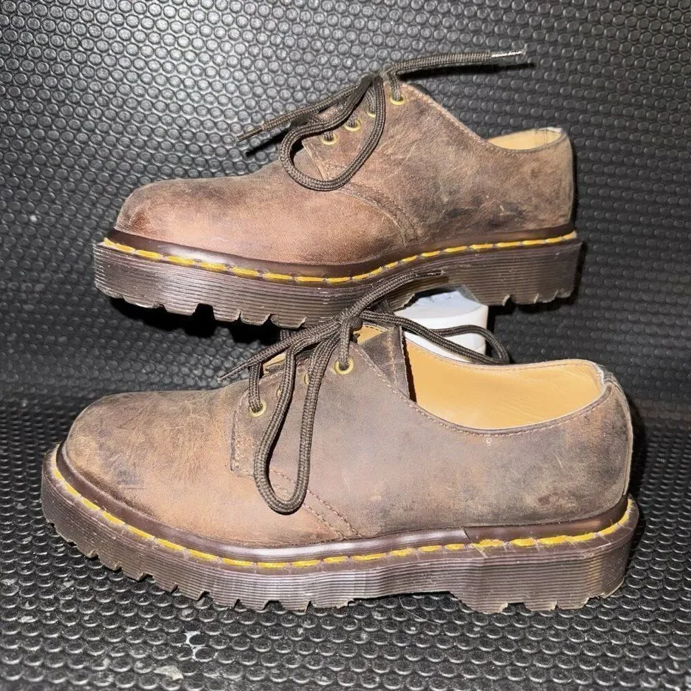 VINTAGE Dr. Martens 1561 Made In England Brown Leather Oxford Shoe Youth 4 (3)